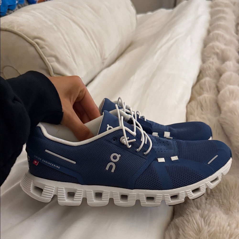 On Running Women’s Navy and White Sneakers